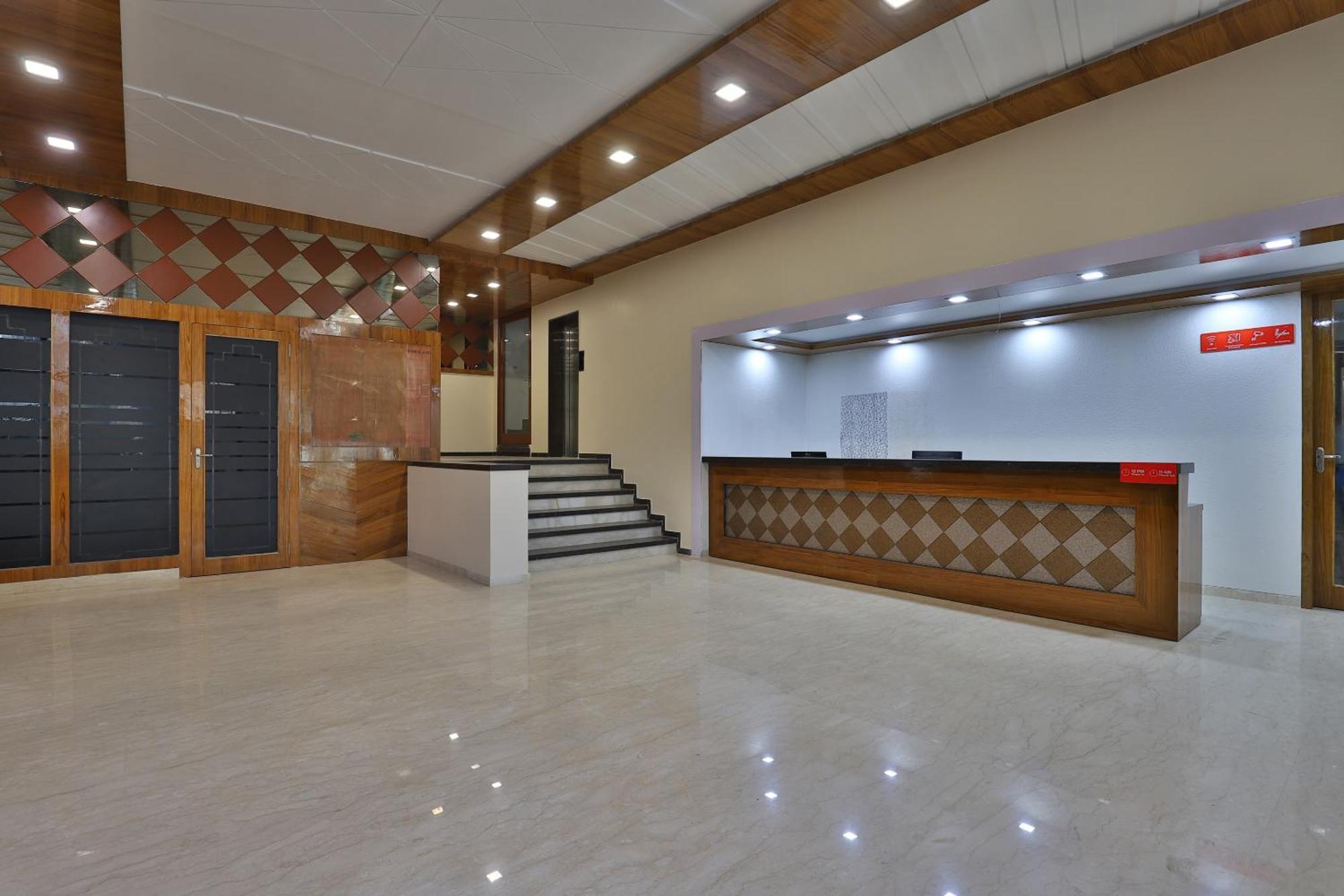 Collection O Panchsheel Hotel Vadodara Exterior photo